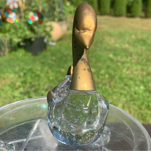 VTG Clear Glass Swan Figurine Paperweight Controlled Bubbles Brass Head Neck 4" - Picture 10 of 13